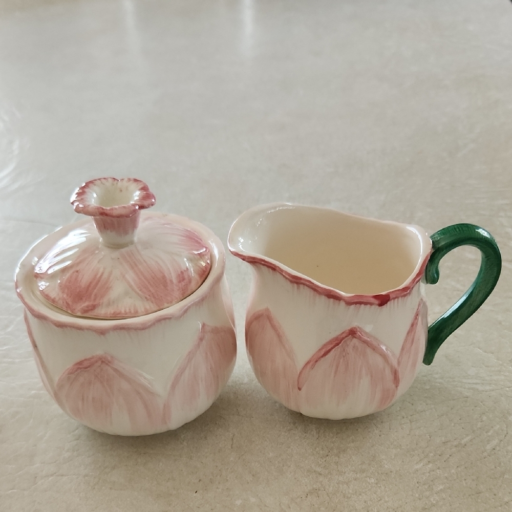 Vintage Sigma Tastesetter Pink and Green Flower Sugar And Creamer